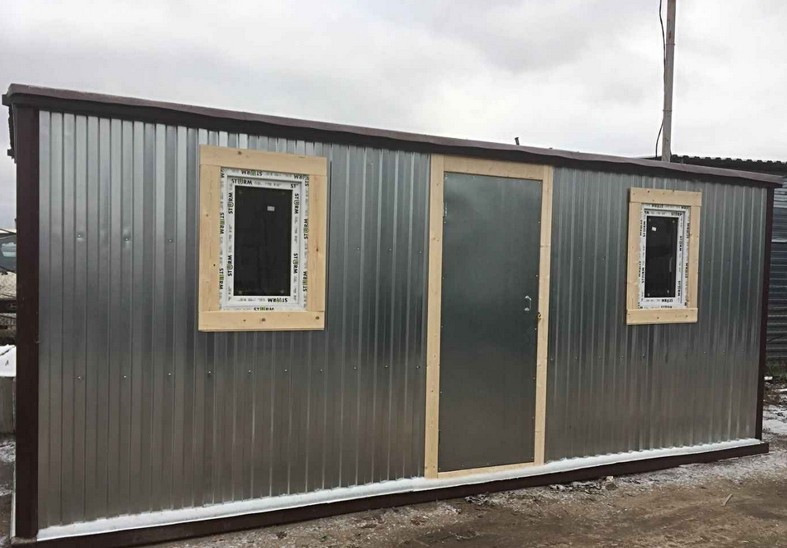 Распашонка с отделкой из ДВП Распашонка с отделкой из ДВП